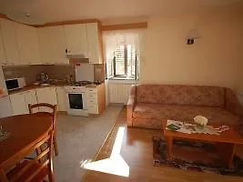 Hotel Krebelj Marija